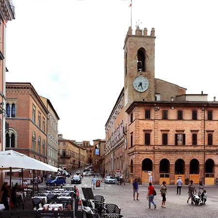 Osimo Nel Cuore Del Centro, Free Wi-Fi E Netflix Apartment Exterior photo